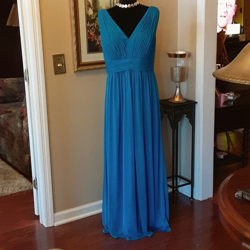 NEW ALFRED SUNG Cerulean Blue Gown with train built in bra sz16 MSRP $220 New …